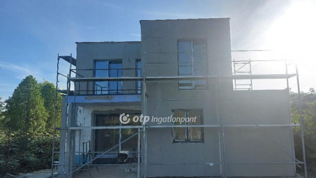 Eladó családi ház, Gödöllőn 159 M Ft, 4 szobás