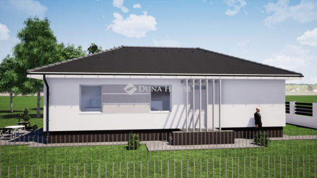 Eladó családi ház, Tiszakécskén 55.31 M Ft, 5 szobás