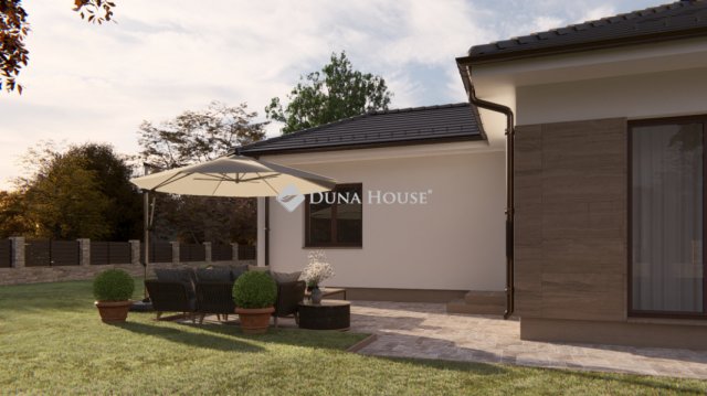 Eladó családi ház, Kecskeméten 94.9 M Ft, 5 szobás