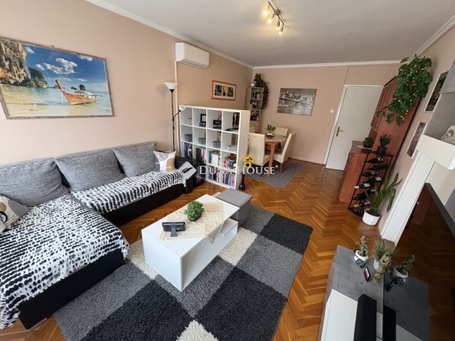 Eladó téglalakás, Marcaliban 42.99 M Ft, 2+1 szobás