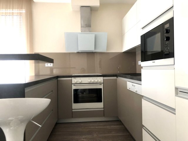 Kiadó téglalakás, albérlet, Győrött 250 E Ft / hó, 2+1 szobás