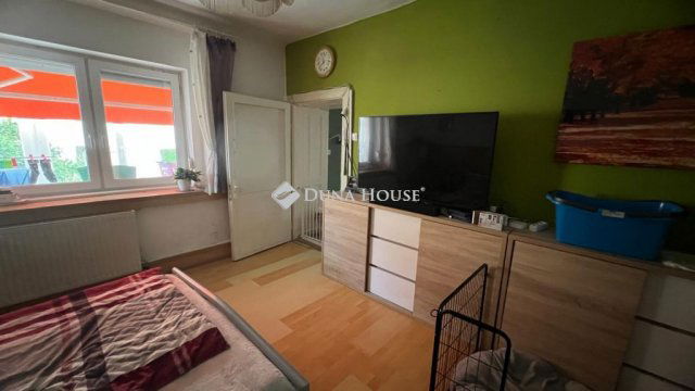 Eladó családi ház, Veszprémfajszon 75 M Ft, 3 szobás