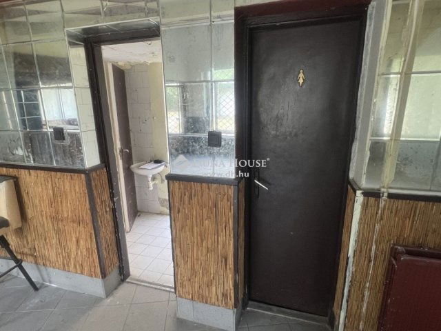 Eladó üzlethelyiség, Lovasberényben 29.9 M Ft