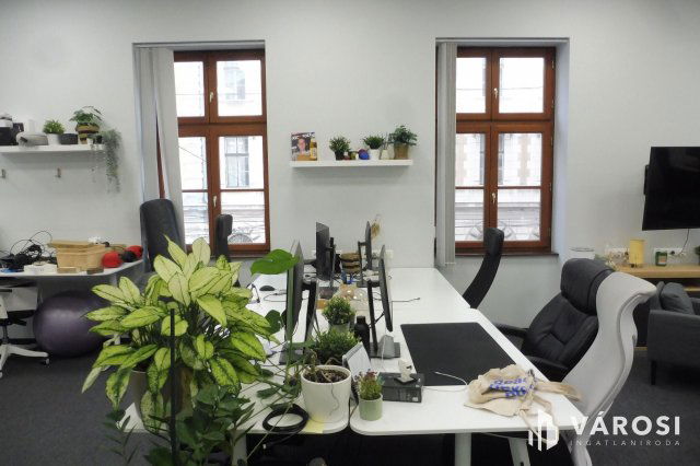 Kiadó iroda, Szegeden 1300 E Ft / hó / költözzbe.hu