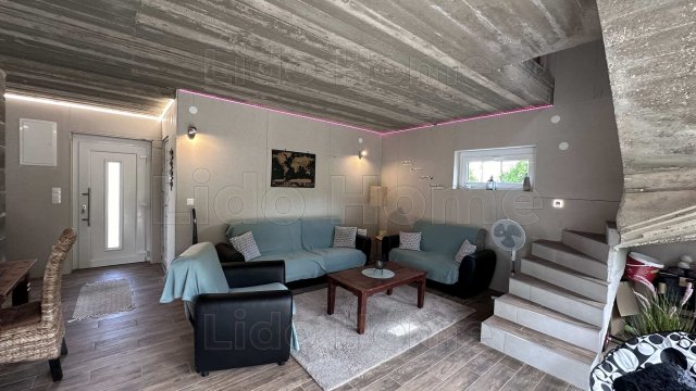 Eladó családi ház, Balatonkeresztúron 86 M Ft, 1+3 szobás