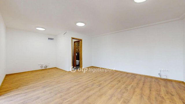 Eladó üzlethelyiség, Nyíregyházán 30.411 M Ft, 2 szobás