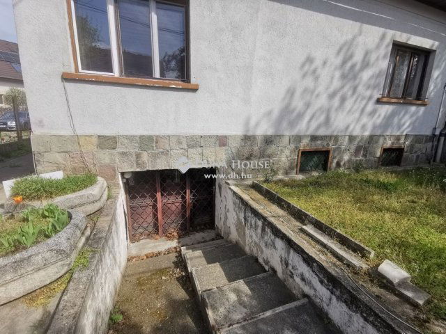 Eladó családi ház, Budapesten, IV. kerületben 139.9 M Ft