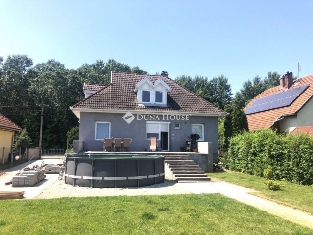 Eladó családi ház, Bugyin 89.9 M Ft, 3 szobás