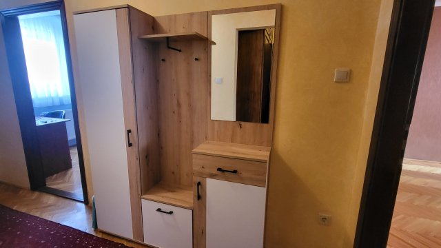 Kiadó téglalakás, albérlet, Egerben 220 E Ft / hó, 3 szobás