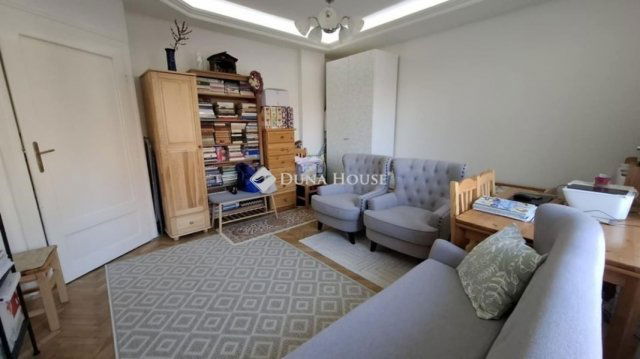 Eladó téglalakás, Budapesten, II. kerületben 71.9 M Ft, 1 szobás