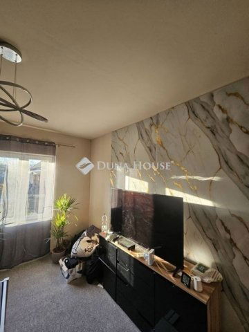 Eladó családi ház, Szegeden 37.5 M Ft, 2 szobás