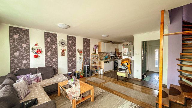 Eladó sorház, Mosonmagyaróváron 80 M Ft, 4 szobás