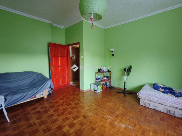Eladó téglalakás, Oroszlányban 29.5 M Ft, 3 szobás