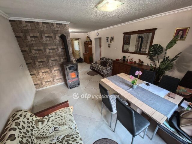 Eladó családi ház, Hajdúsámsonon 49.9 M Ft, 2 szobás