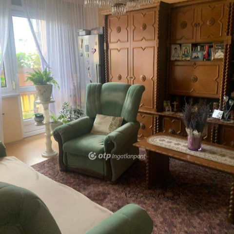 Eladó téglalakás, Nyíregyházán 44.5 M Ft, 1+1 szobás