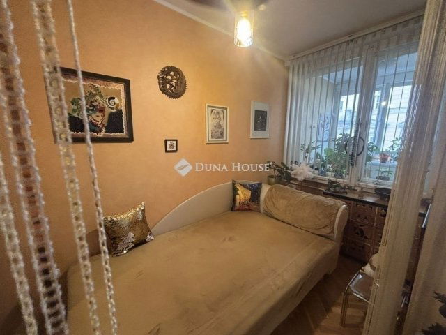 Eladó téglalakás, Budapesten, V. kerületben 99.9 M Ft, 2 szobás