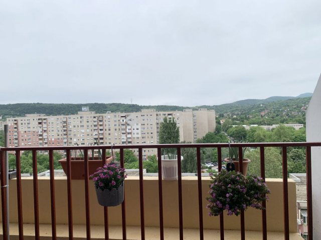 Eladó panellakás, Budapesten, III. kerületben 63.2 M Ft, 2 szobás