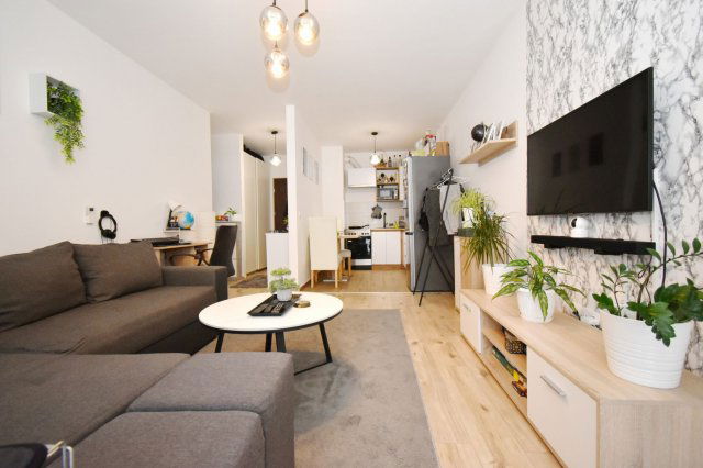 Eladó téglalakás, Debrecenben 66 M Ft, 2 szobás