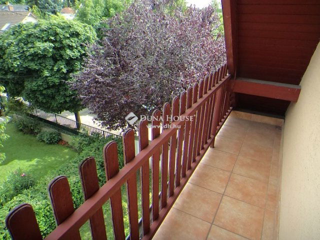 Eladó családi ház, Budapesten, III. kerületben 192 M Ft
