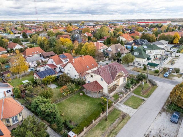 Eladó családi ház, Halásztelken 118.9 M Ft, 5 szobás