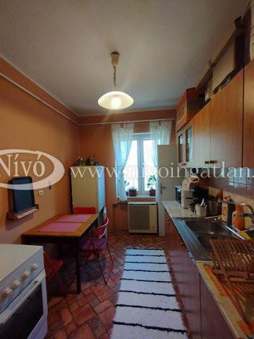 Eladó téglalakás, Veszprémben 42.8 M Ft, 1 szobás