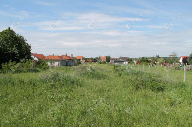Eladó telek, Gyöngyösfaluban 24.8 M Ft / költözzbe.hu