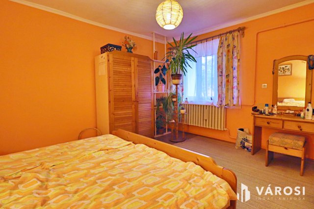 Eladó családi ház, Békéscsabán 21.5 M Ft, 3 szobás