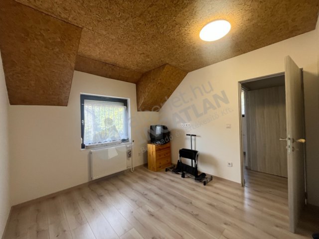 Kiadó családi ház, albérlet, XX. kerületben, Nagykőrösi úton