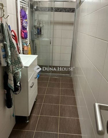 Eladó téglalakás, Budapesten, III. kerületben 95.3 M Ft