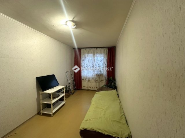 Eladó panellakás, Nyíregyházán, Toldi utcában 34.5 M Ft
