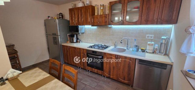 Eladó családi ház, Érden 98.6 M Ft, 4 szobás