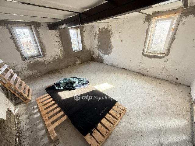 Eladó családi ház, Tiszakécskén 16.9 M Ft, 1 szobás