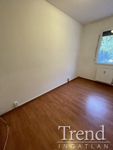 Kiadó panellakás, albérlet, Dunaújvárosban 120 E Ft / hó