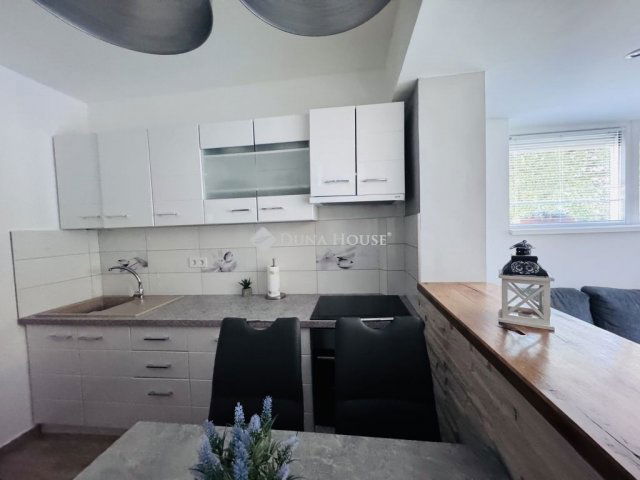 Eladó téglalakás, Harkányban 44.9 M Ft, 3 szobás