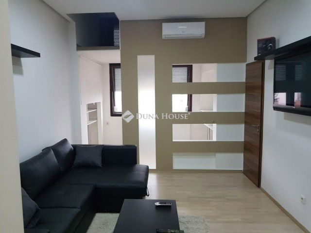 Eladó téglalakás, Budapesten, VIII. kerületben 75 M Ft, 3 szobás