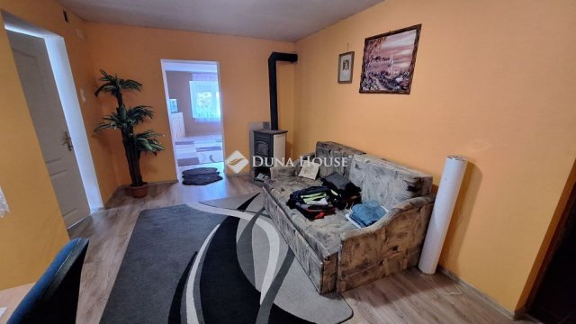 Eladó családi ház, Zámolyon 42.9 M Ft, 3 szobás