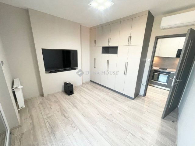 Kiadó téglalakás, albérlet, Győrött 225 E Ft / hó, 2 szobás