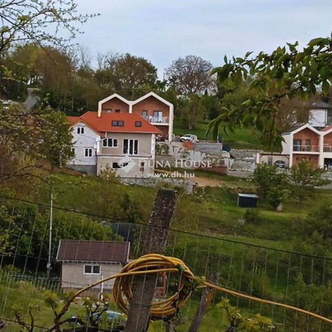 Eladó telek, Pécsett 14.9 M Ft / költözzbe.hu