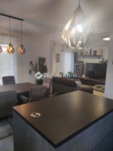 Eladó családi ház, Nagycenken 126 M Ft, 4 szobás
