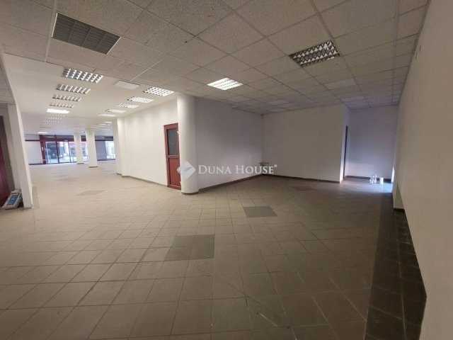 Kiadó üzlethelyiség, Budapesten, III. kerületben 1300 E Ft / hó