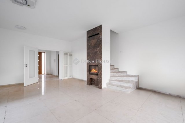 Eladó ikerház, Budapesten, XXIII. kerületben 235 M Ft, 6 szobás