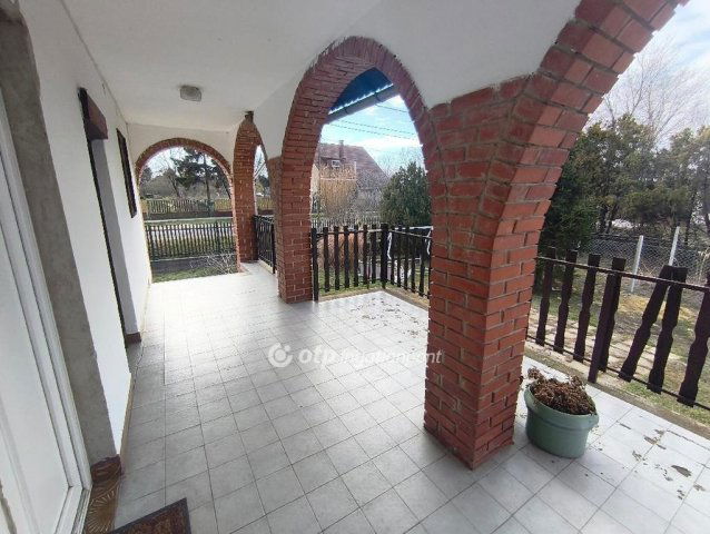 Eladó családi ház, Gárdonyban 109.9 M Ft, 3+3 szobás