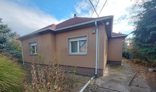 Eladó családi ház, Gödön 104.9 M Ft, 3+1 szobás