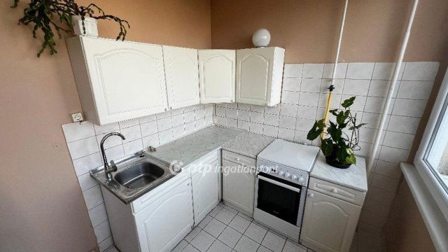 Eladó téglalakás, Egerben 45.5 M Ft, 2 szobás