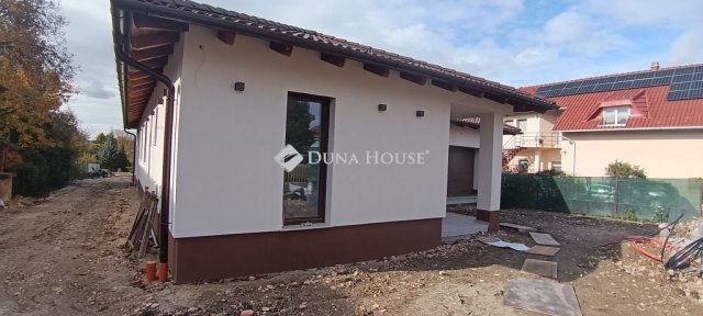 Eladó családi ház, Érden 235 M Ft, 5 szobás