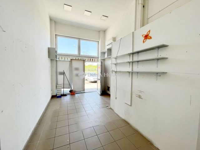 Kiadó üzlethelyiség, Pakson 70 E Ft / hó / költözzbe.hu
