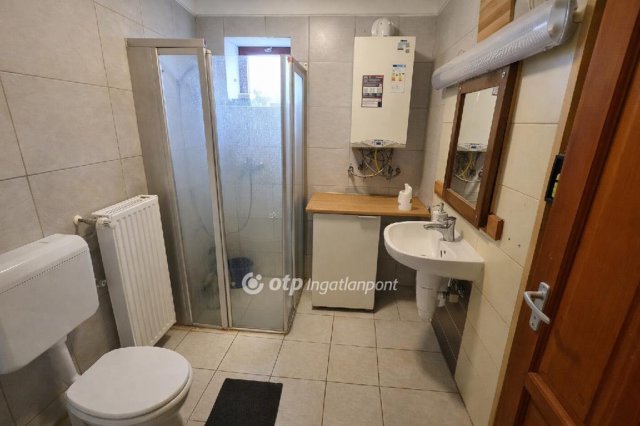 Eladó családi ház, Ócsán 79.9 M Ft, 3 szobás