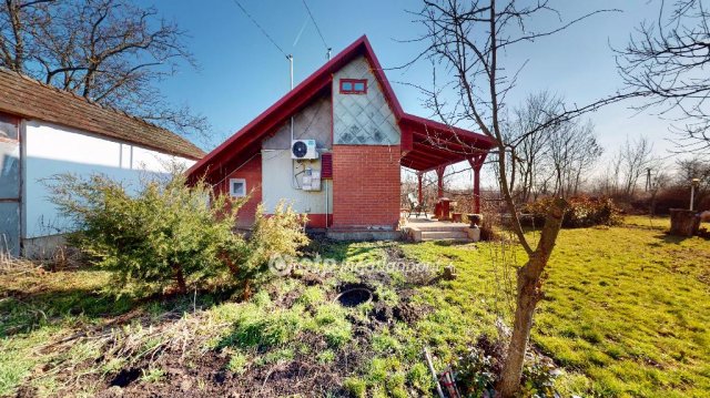 Eladó családi ház, Tiszavasváriban 10.5 M Ft, 2 szobás