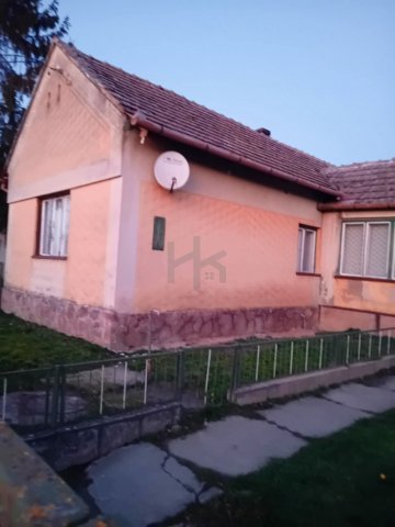 Eladó családi ház, Nagydobszán 6.4 M Ft, 2 szobás