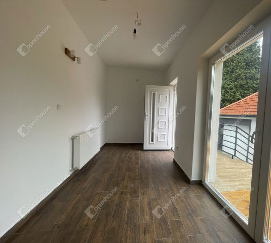 Eladó családi ház, Tatabányán 105 M Ft, 2+1 szobás